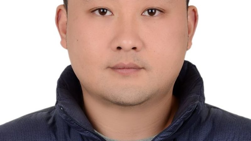 相较于有经验的运维人员，应届生具备以下优势：